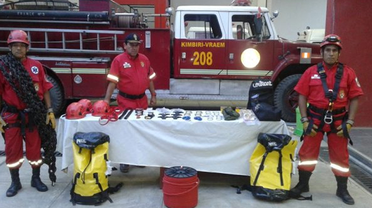 Bomberos de Kimbiri recibieron nuevo equipamiento