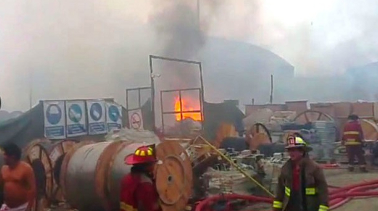 Incendio consumió el depósito de una empresa de telefonía