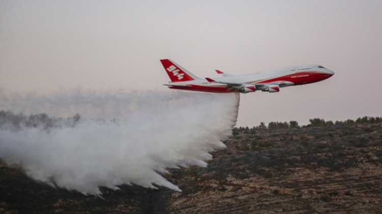 Bomberos califica de «exitoso» primer vuelo del SuperTanker