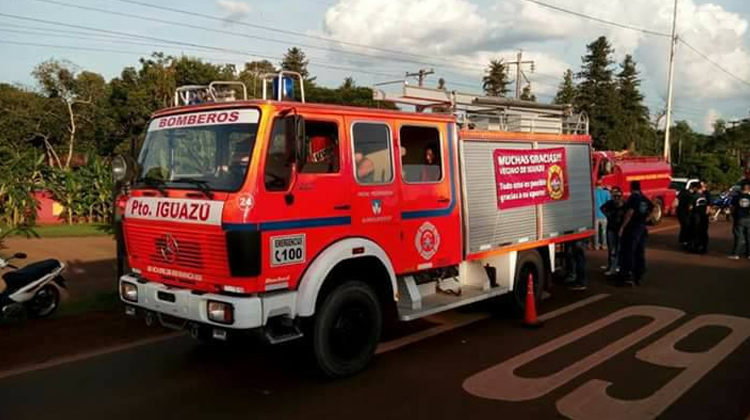 Un nuevo móvil para los bomberos voluntarios de Iguazú