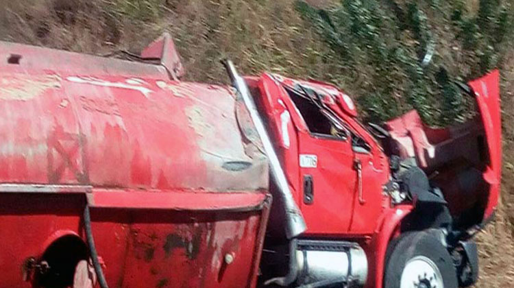 Volcó camión de los Bomberos de Aragua