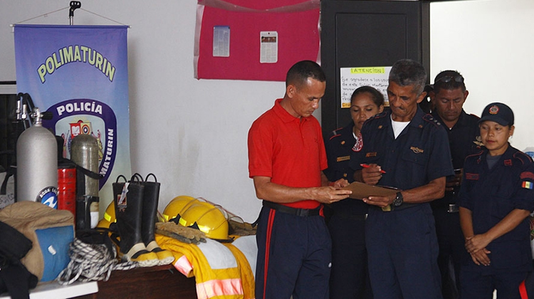 Polimaturín entregó equipos de rescate a Bomberos Municipales