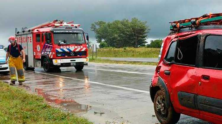 Bomberos atendieron más 80 servicios por las intensas lluvias