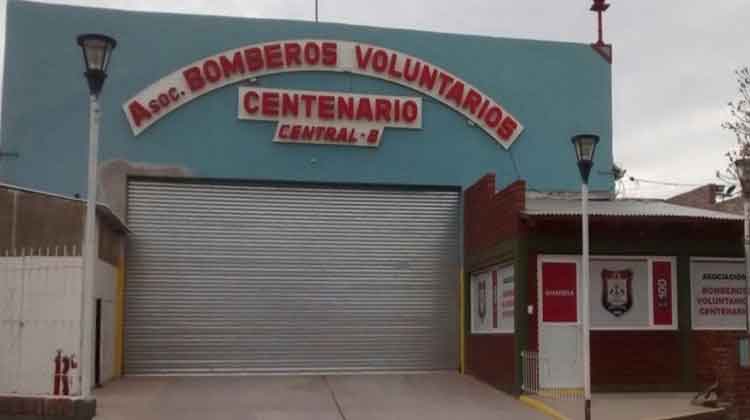 Venden rifas truchas en nombre de los Bomberos