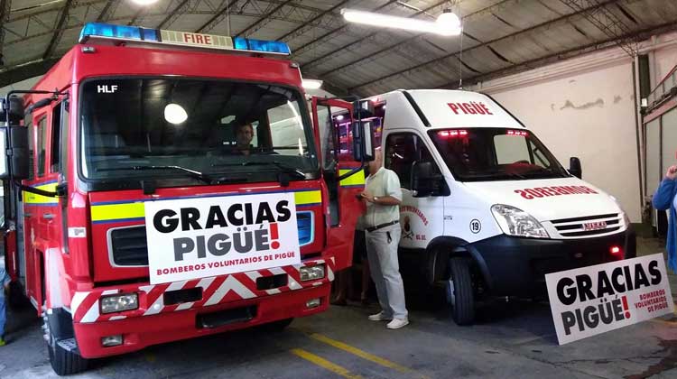 Los bomberos de Pigüé presentaron una nueva autobomba