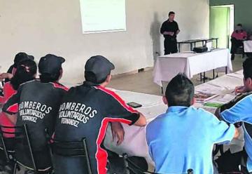 Socorrismo fue eje de una capacitación para bomberos