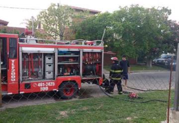 Rescataron a una jubilada de un incendio en Berisso