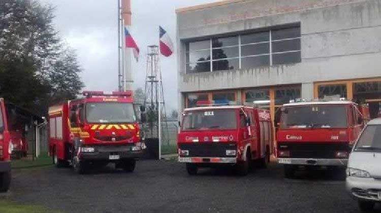 Bomberos de Licán Ray serán beneficiados con seguros de vida