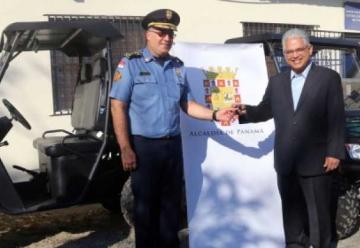 Alcaldía de Panamá dona vehículos al Cuerpo de Bomberos