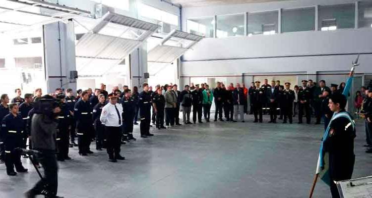 Emotivo homenaje a un año del fallecimiento bombero Gramajo