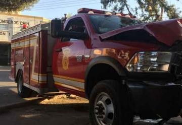Camion de bomberos impacta en domicilio en Chihuahua