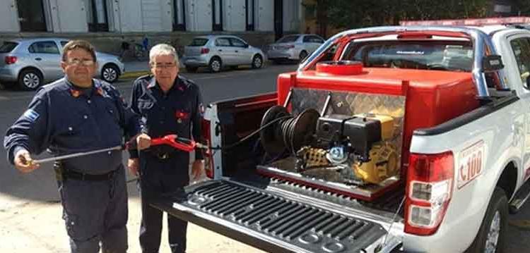 Bomberos de Pehuajo presentó un nuevo vehículo y más equipamiento