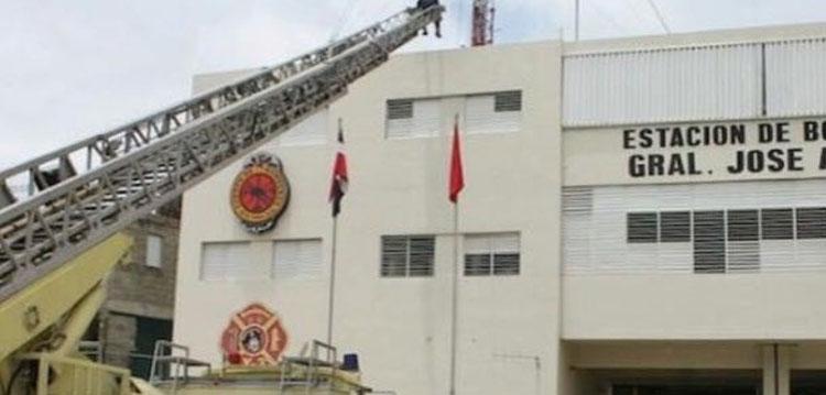Bomberos del Distrito Nacional reclaman entrega de camión
