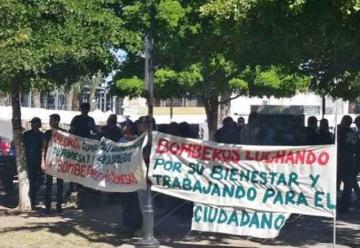 Bomberos de Hermosillo protestan por condiciones laborales