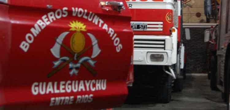 Bomberos de Gualeguaychú fueron agredidos por vecinos