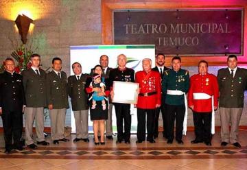 Bomberos de Temuco recibió distinción municipal
