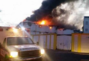 Cinco bomberos sufren lesiones en labores de control del fuego