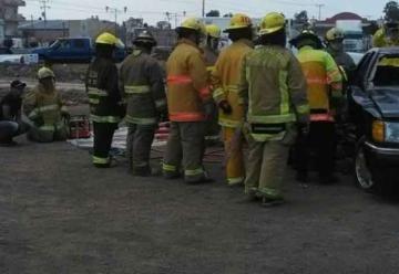 Capacitan a Bomberos de Irapuato