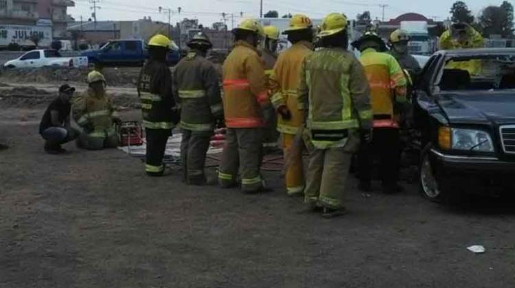 Capacitan a Bomberos de Irapuato