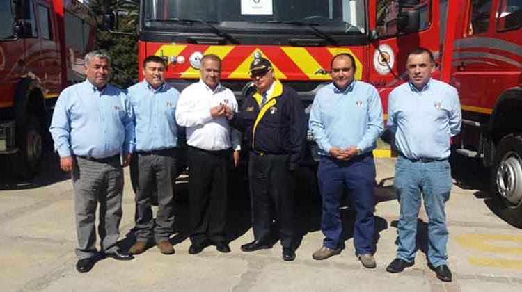 Nuevos carros bomba para siete Cuerpos de Bomberos de Chile