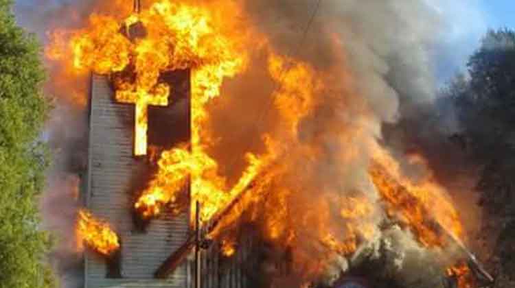 Condenaron a ex cadete de Bomberos por incendiar una iglesia