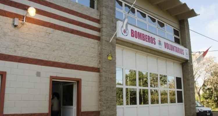 Bomberos de Roldán compra un terreno para ampliar su cuartel