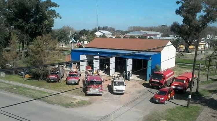 Bomberos de la Región se capacitaron en Oliveros
