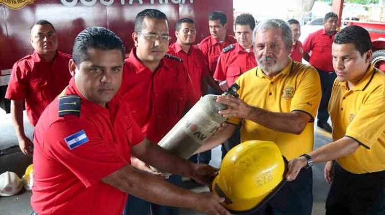 Bomberos recibió valiosa donación de Costa Rica