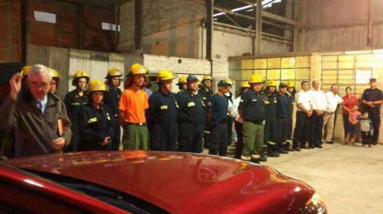 Bomberos Voluntarios incorporó una pick up