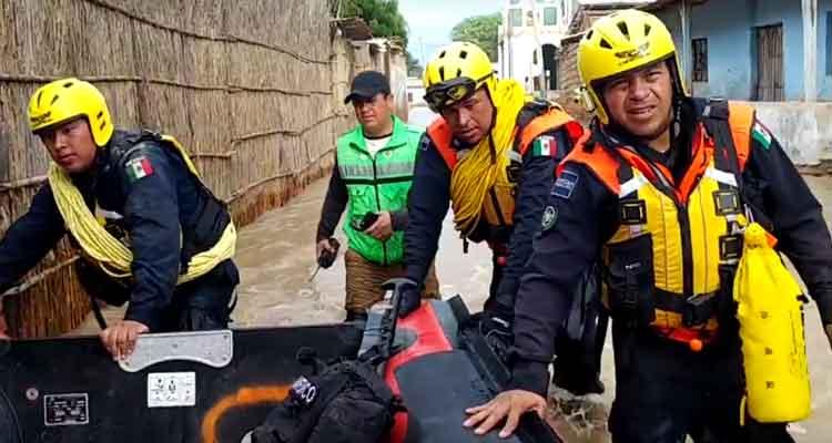 Brigadistas de México se suman a labores de rescate por inundaciones