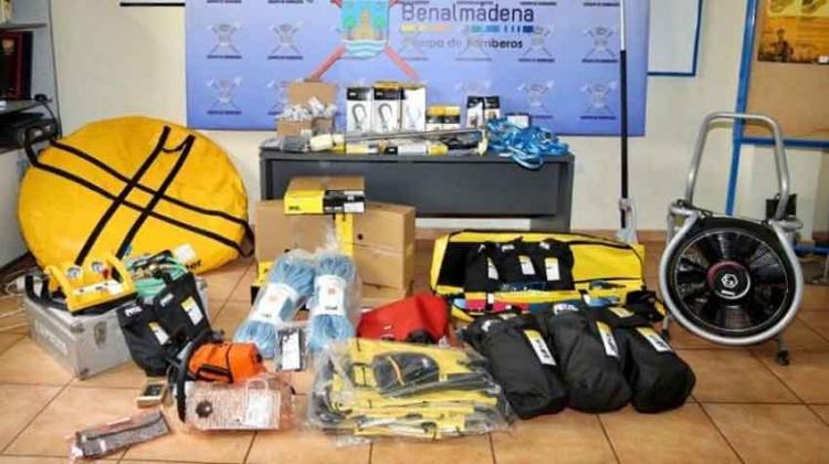 Bomberos de Benalmádena cuenta con nuevo equipamiento de rescate