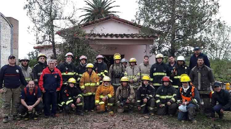 Bomberos del Chaco se capacitaron en incendios estructurales