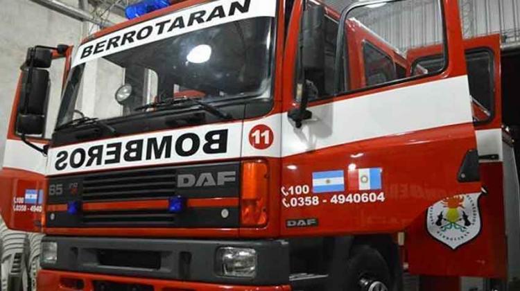 Bomberos de Berrotarán presentaron su nueva Autobomba