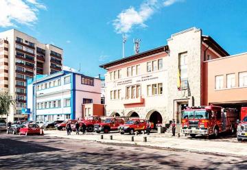 Conmemoración de los 73 años de Bomberos de Quito