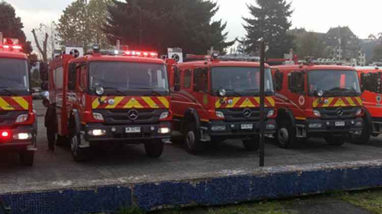 Bomberos recibe millonario monto en material mayor