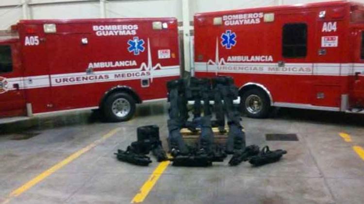 Reciben bomberos voluntarios nuevo equipo