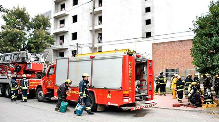 Bomberos de Cordoba se capacitan en Villa Maria