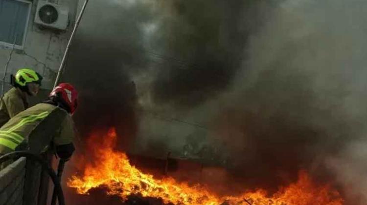 Incendio en un depósito de plásticos en Cañuelas