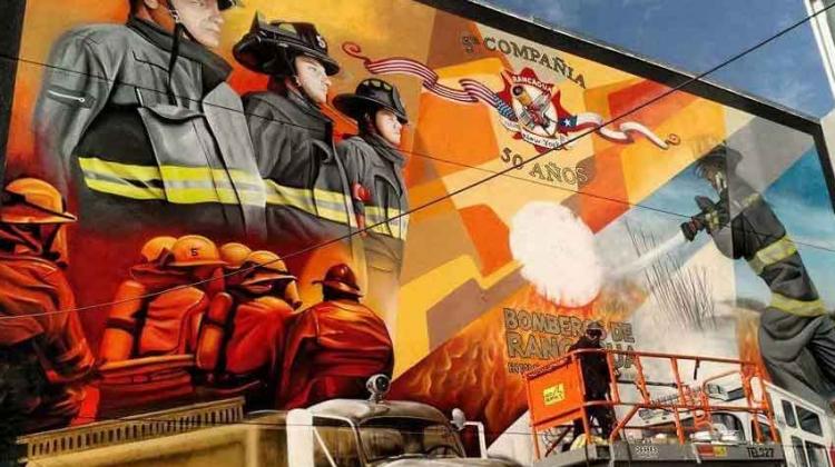 Mural conmemora 50 años de fundación de 5° Compañía de Bomberos de Rancagua