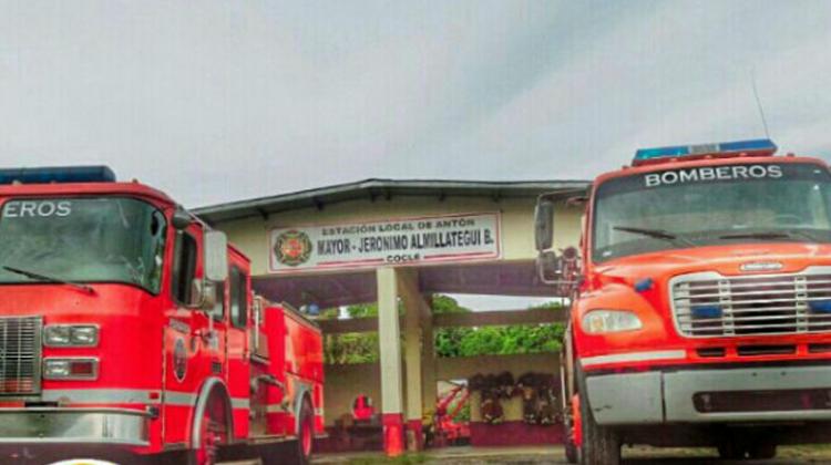 Cuartel de bomberos de Antón en total abandono