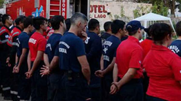 Bomberos Voluntarios se capacitaron en el Centro de Entrenamiento Móvil