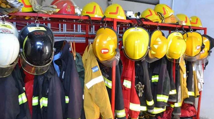 Gobierno transfirió fondos a bomberos voluntarios de la provincia