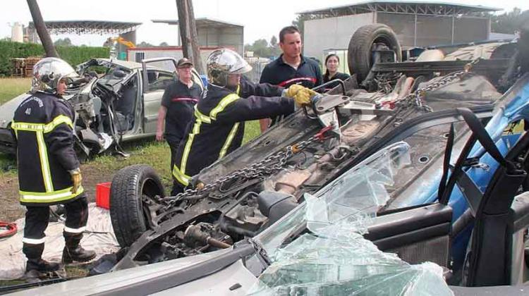 Bomberos de Temuco viajaron a capacitarse a Francia