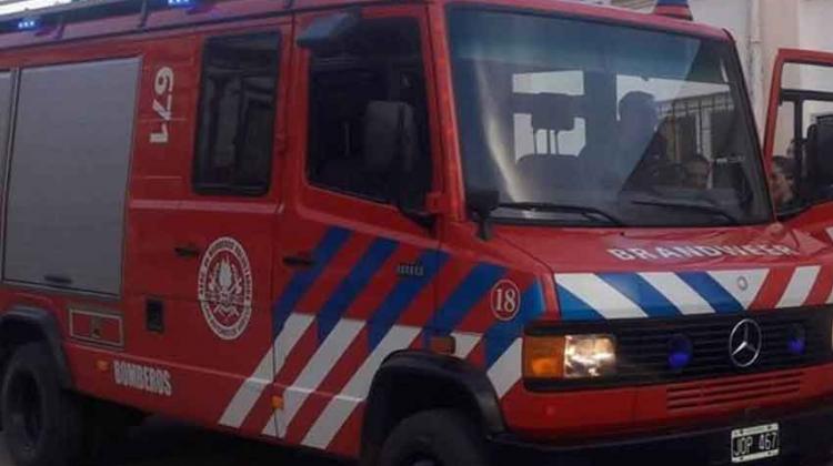 Agredieron a piedrazos a dotación de Bomberos de Paraná Agredieron a piedrazos a dotación de Bomberos de Paraná