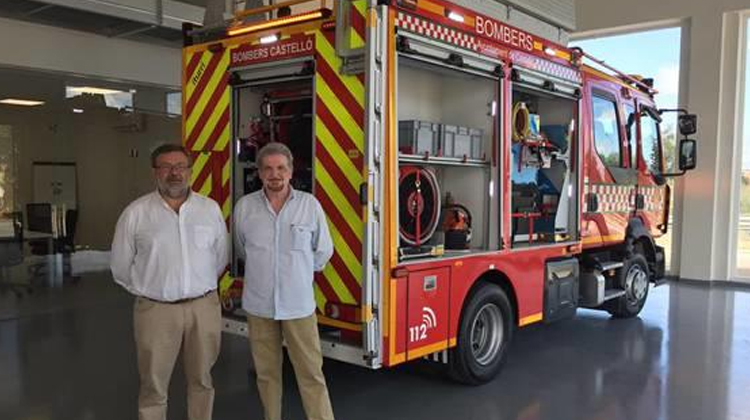 Incorporan camión de bomberos para vías estrechas