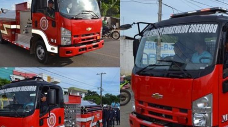 Entregan nueva máquina extintora al Cuerpo de Bomberos