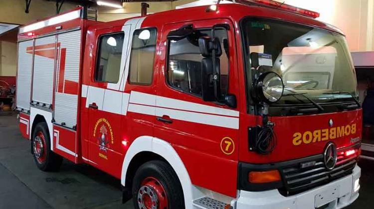 Nuevo autobomba de Bomberos Voluntarios de Bernal
