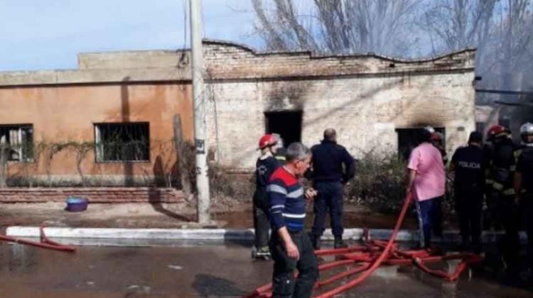 Bomberos de La Colonia están sin autobomba desde hace días