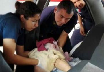 En estación de Bomberos de Nuevo León nace un bebé
