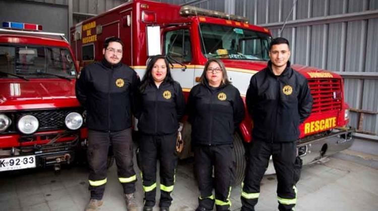 Bomberos de Puchuncaví renueva equipo de rescate